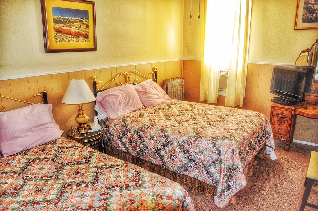والسنبورغ La Plaza Historic Hotel & Restaurant المظهر الخارجي الصورة