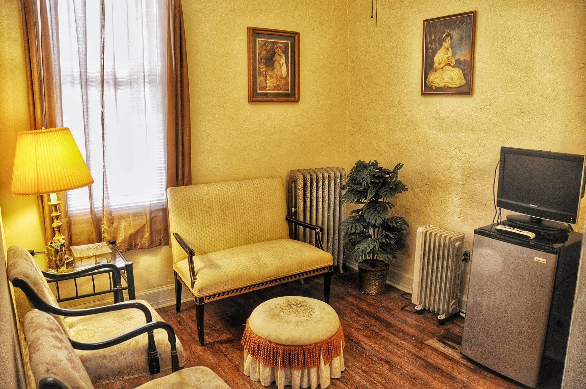 والسنبورغ La Plaza Historic Hotel & Restaurant المظهر الخارجي الصورة