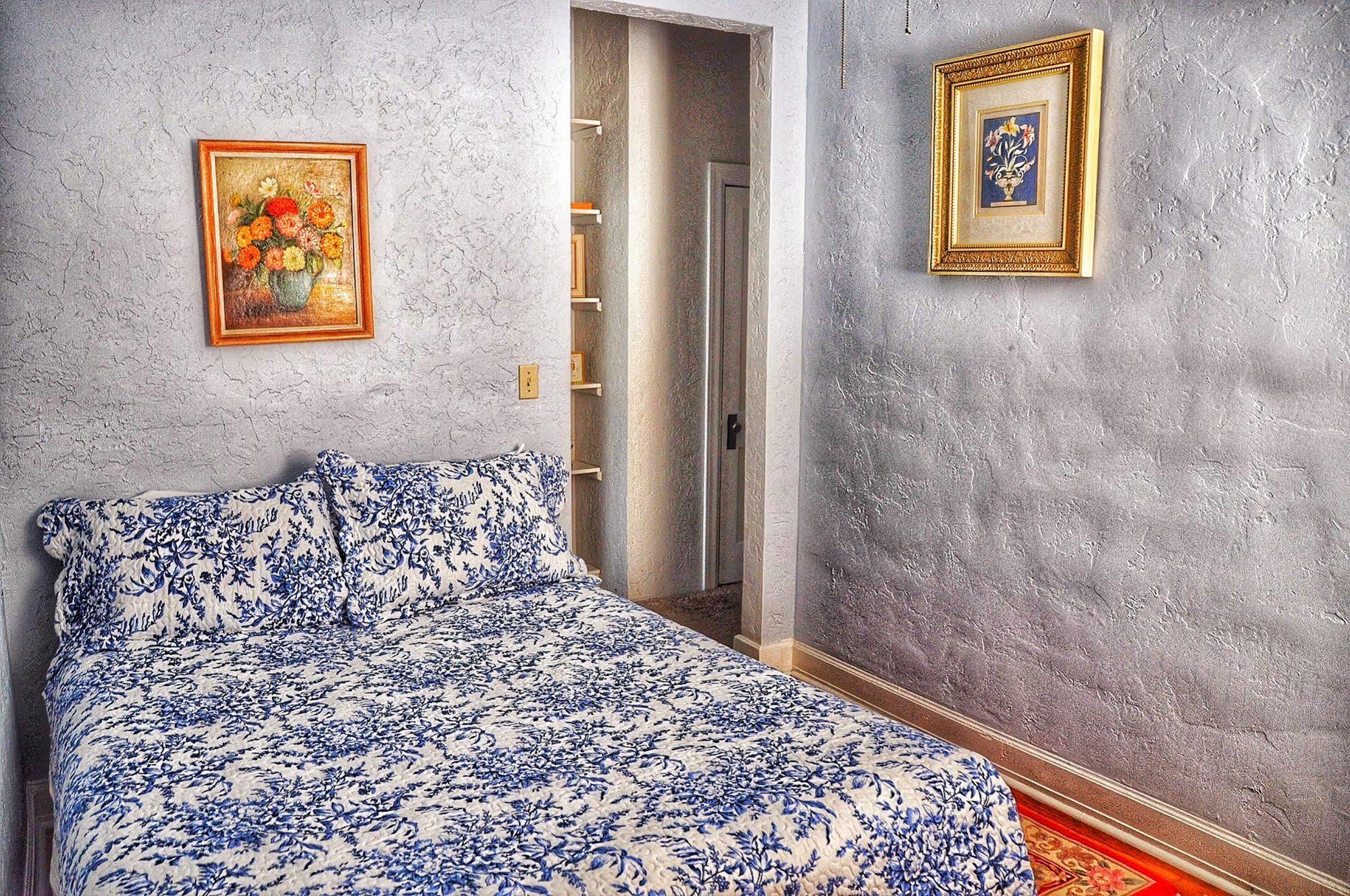 والسنبورغ La Plaza Historic Hotel & Restaurant المظهر الخارجي الصورة
